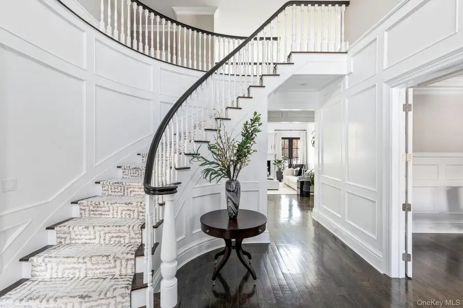 27 Victorian Lane, Brookville, NY 11545 - #3