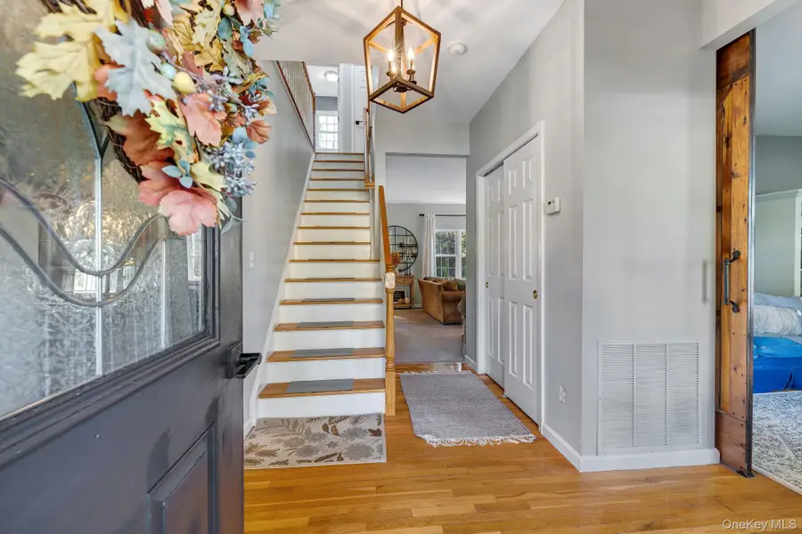 58 Red Maple Way, New Windsor, NY 12553 - Image #2