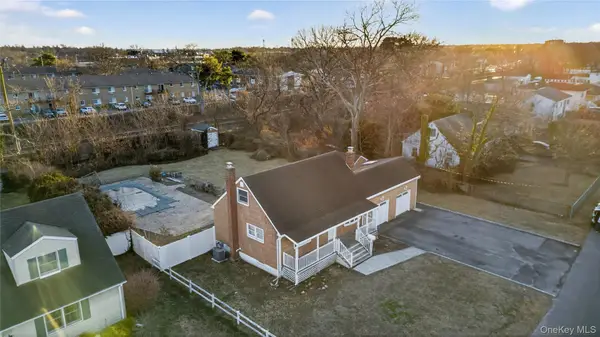 158 Moffitt Boulevard, Islip, NY 11751