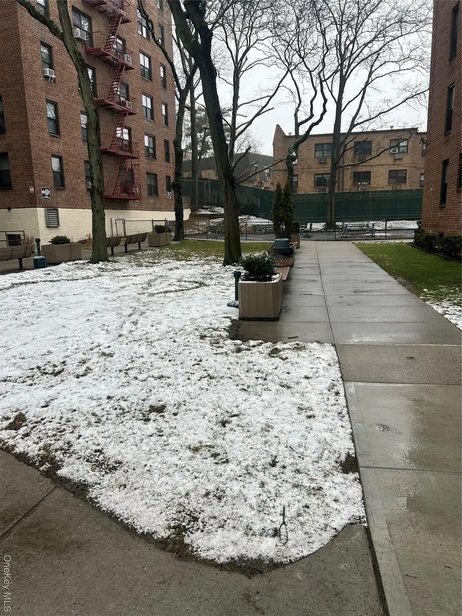 83-85 Woodhaven Boulevard #3M, Woodhaven, NY 11421 - Image #2