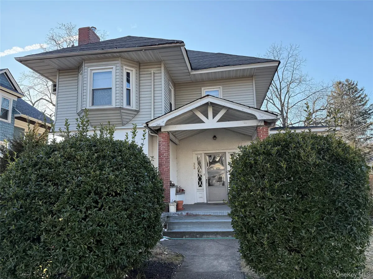 32 Carlton Avenue, Port Washington, NY 11050 - #1