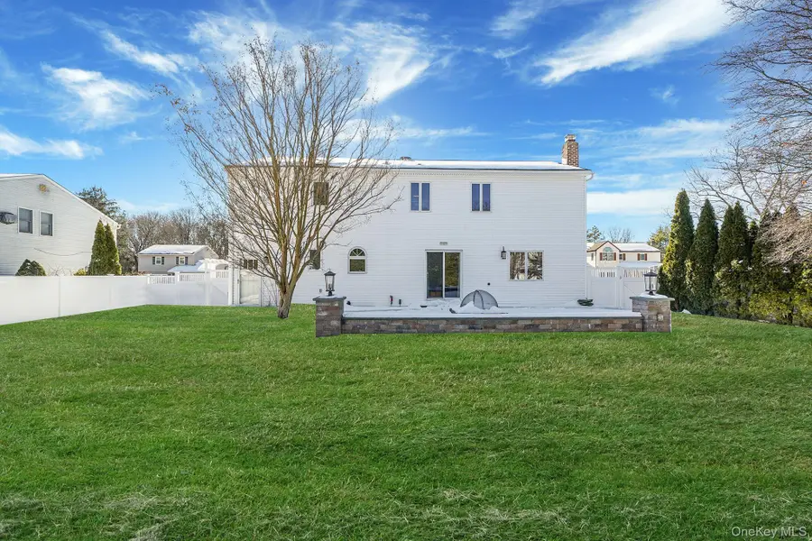 49 Gainsborough Road, Holbrook, NY 11741 - #3