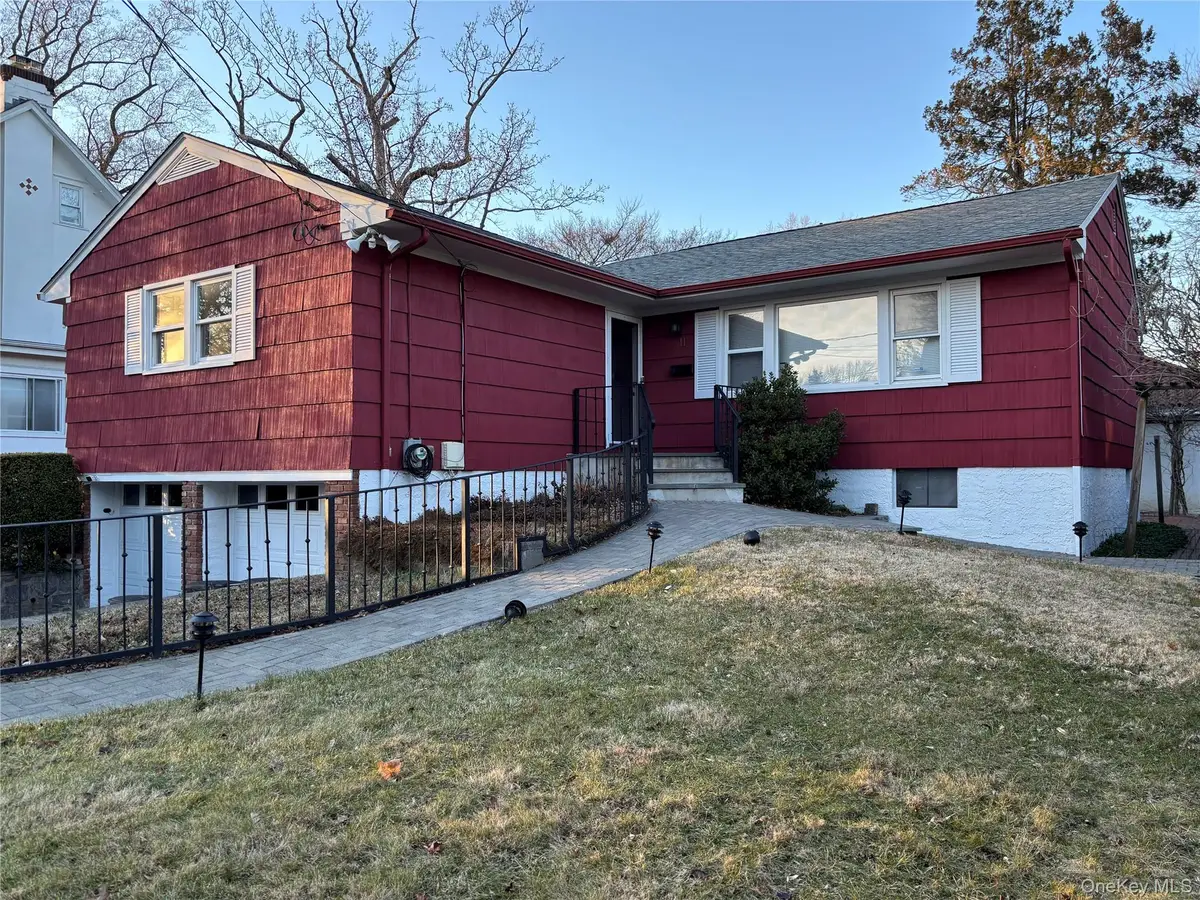 11 Muir Place, New Rochelle, NY 10801 - Image #1