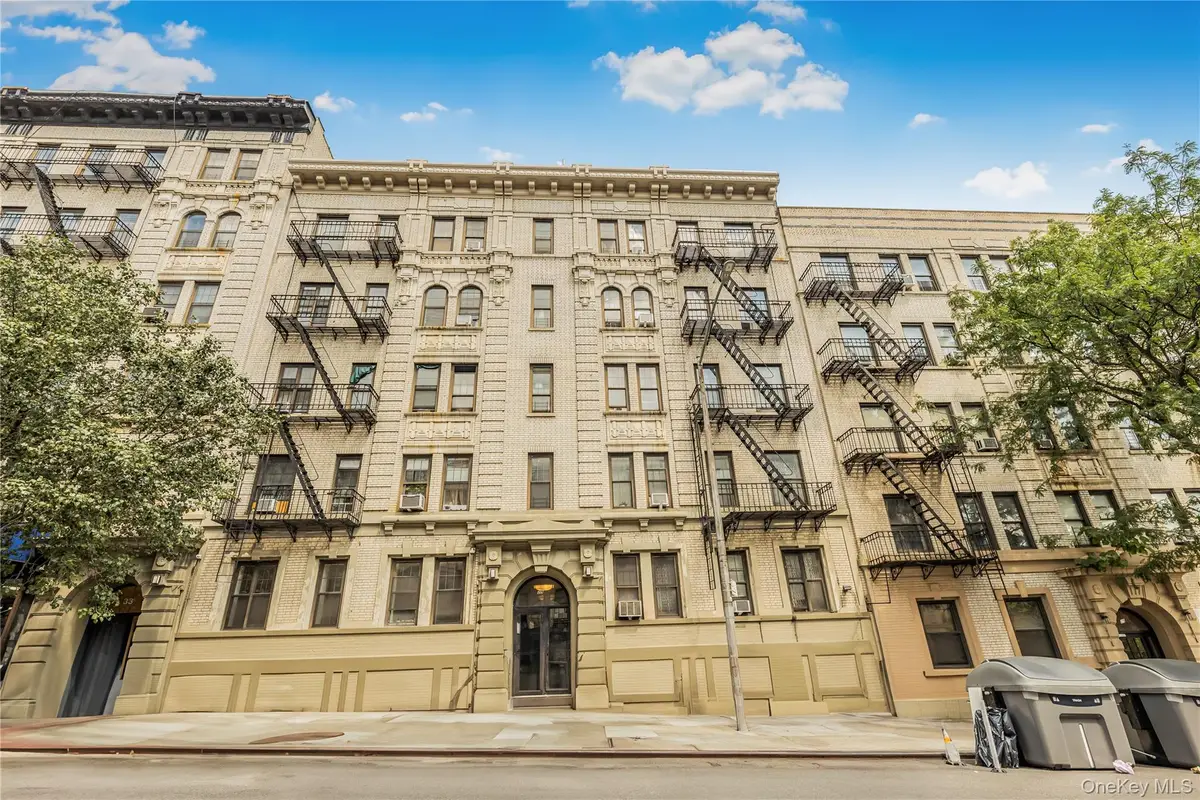 29 Convent Avenue #11, New York, NY 10027 - Image #1
