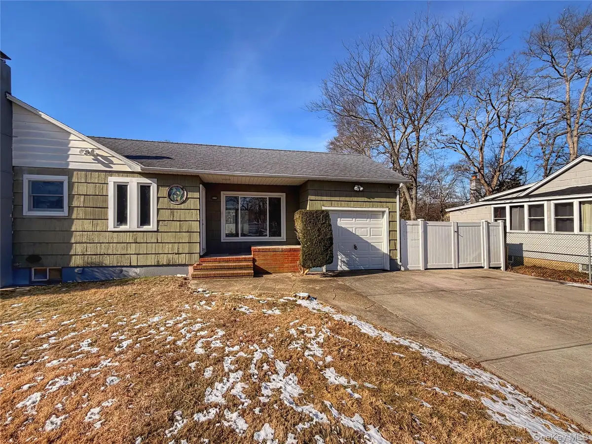 20 Bogota Road, Mastic Beach, NY 11951 - Image #1