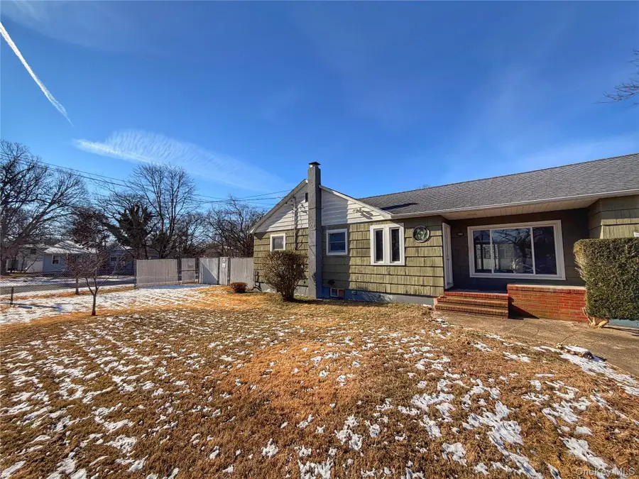 20 Bogota Road, Mastic Beach, NY 11951 - Image #2
