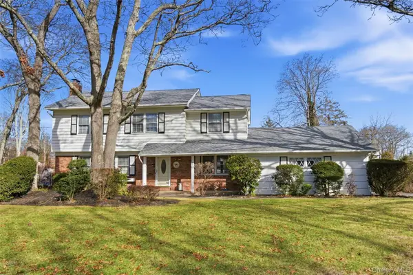 24 Birchwood Drive, Great River, NY 11739