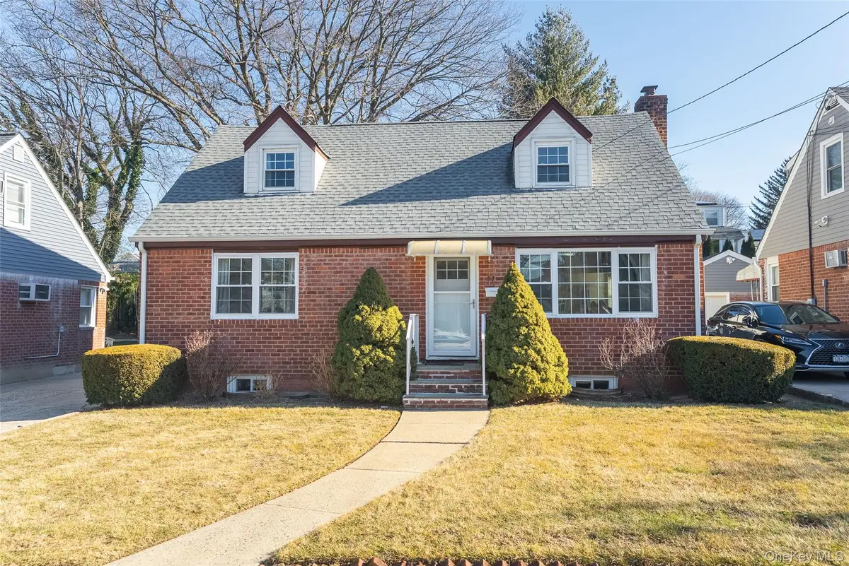 57 Chaffee Avenue, Albertson, NY 11507 - Image #1