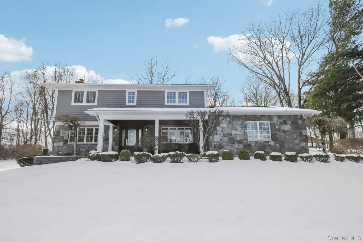 10 Foxwood Lane, Thornwood, NY 10594 - #1