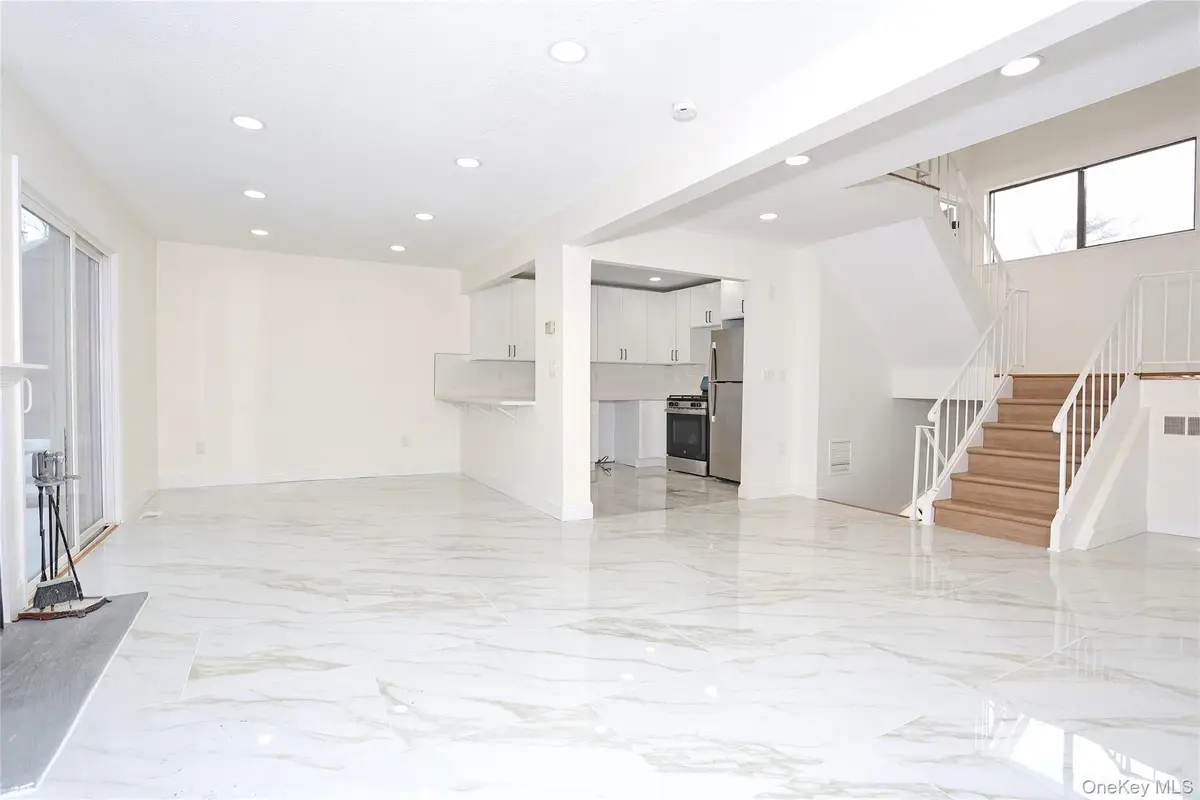 269 Treetop Circle, Nanuet, NY 10954 - Image #1