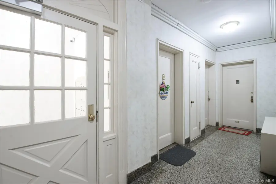 70 S Park Avenue #112, Rockville Centre, NY 11570 - Image #2