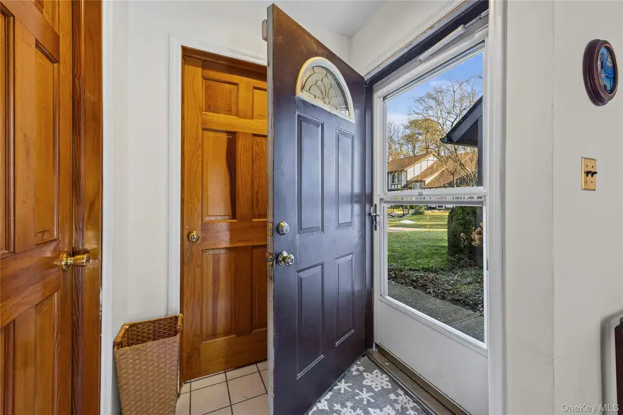 52 Briar Hill Court, Middle Island, NY 11953 - Image #3