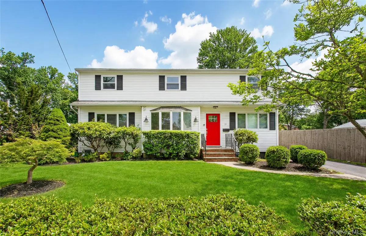 21 Innis Avenue, Ronkonkoma, NY 11779 - Image #1