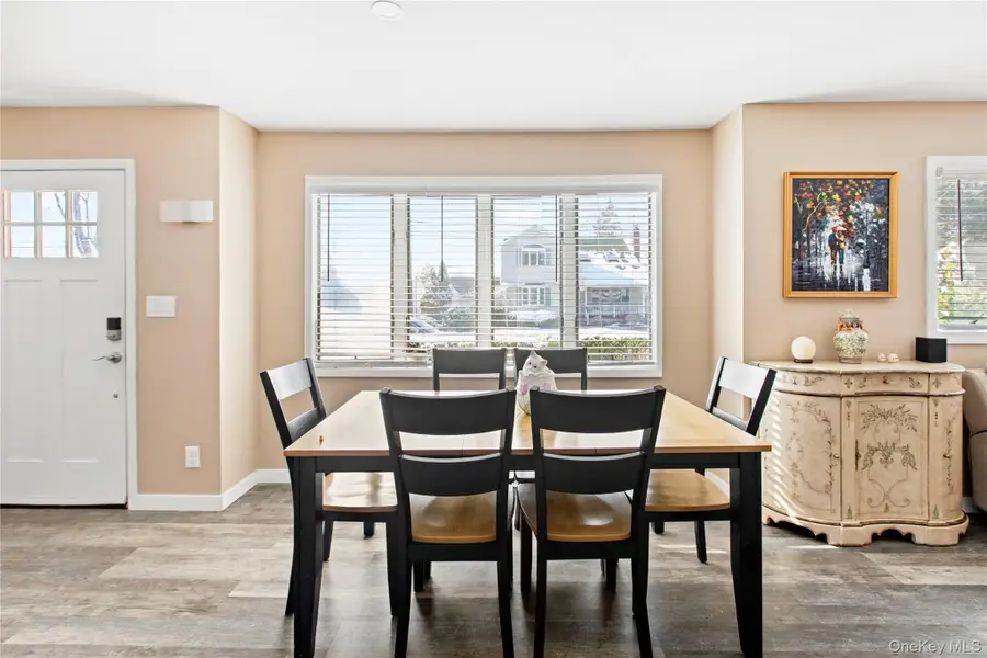 21 Innis Avenue, Ronkonkoma, NY 11779 - Image #3