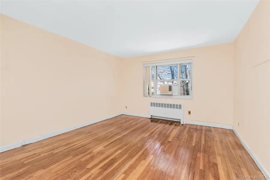 6 Dehaven Drive #2E, Yonkers, NY 10703 - Image #3