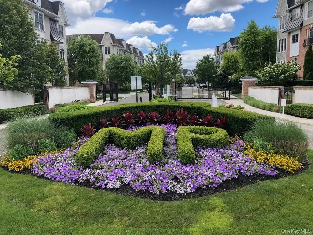 428 Trotting Lane #428, Westbury, NY 11590 - Image #1