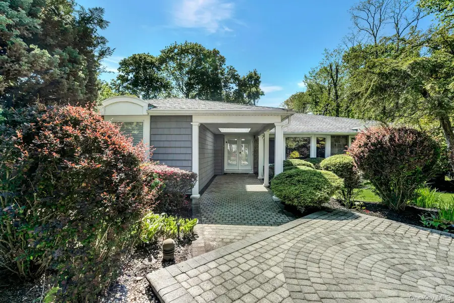 2 Yukon Drive, Woodbury, NY 11797 - #3