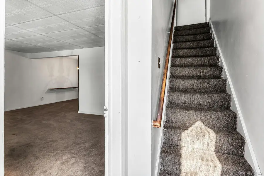 562 Arcadian Avenue, Valley Stream, NY 11580 - #3