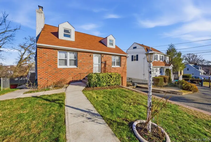 54 Staunton Street, Yonkers, NY 10704 - Image #3