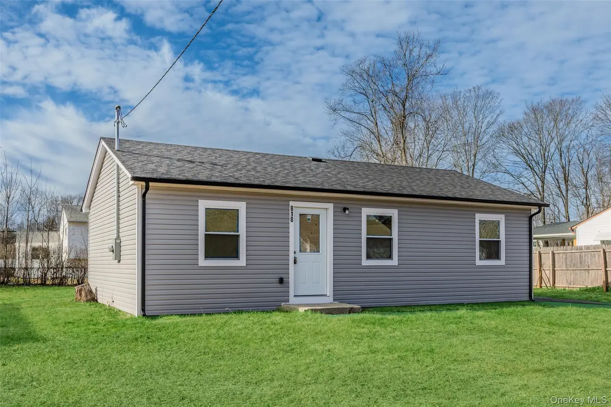 818 Meade Avenue, Bellport, NY 11713 - Image #1