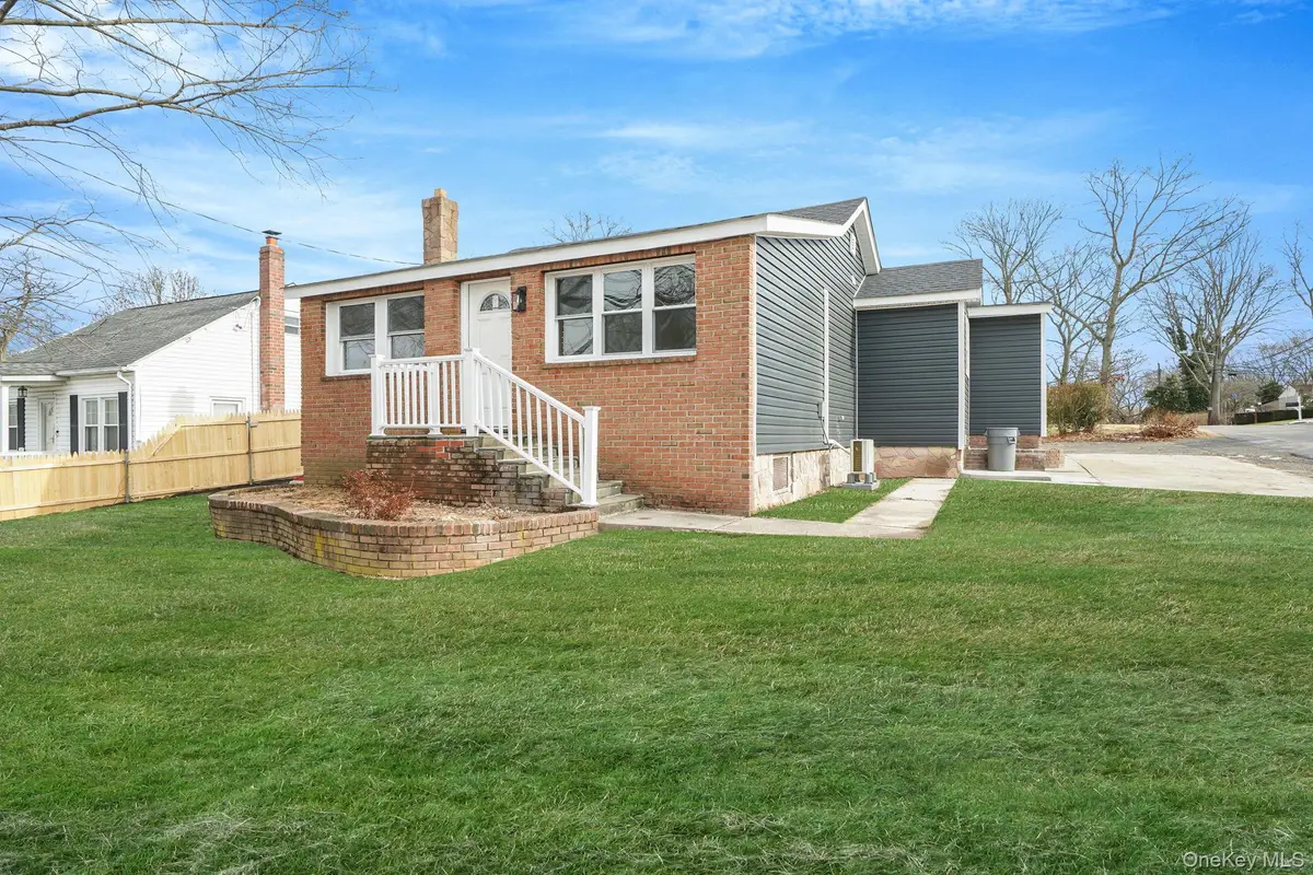 131 Belle Avenue, Ronkonkoma, NY 11779 - Image #1