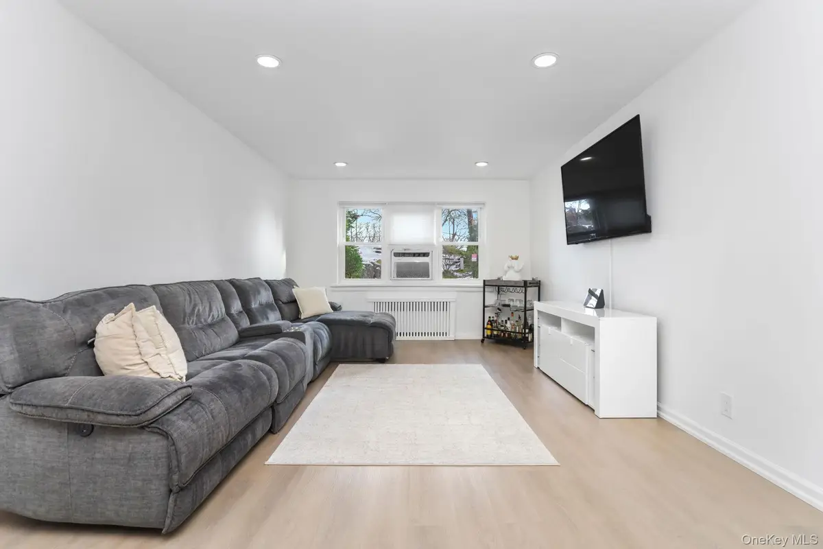 450 Pelham Road #1C, New Rochelle, NY 10805 - Image #1