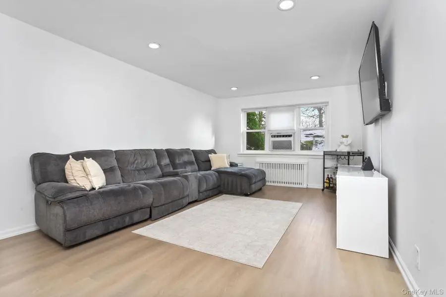 450 Pelham Road #1C, New Rochelle, NY 10805 - Image #2