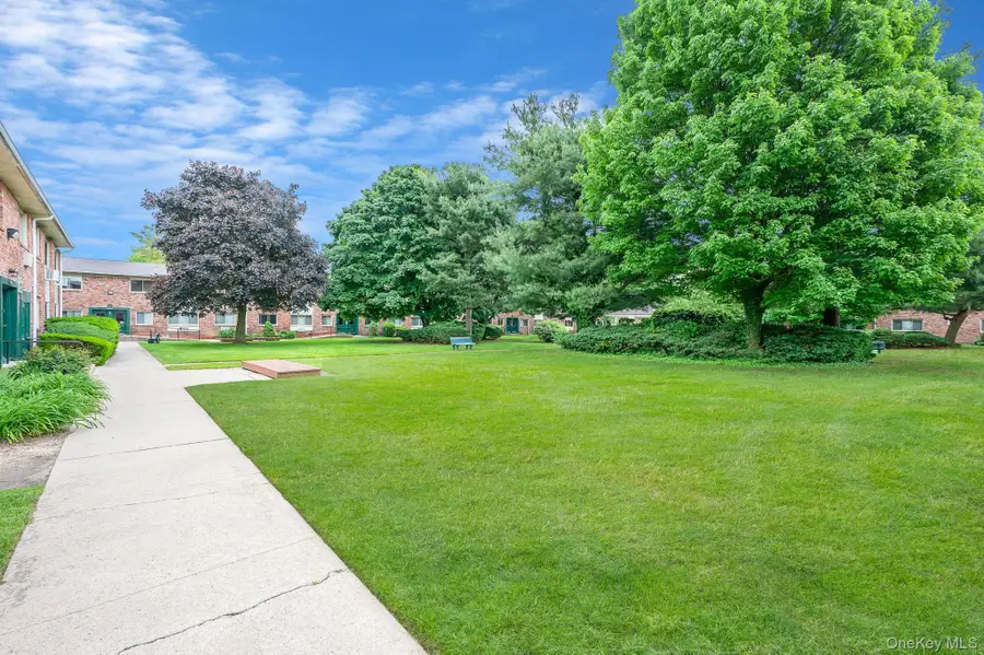 2453 Union Boulevard #37A, Islip, NY 11751 - Image #3