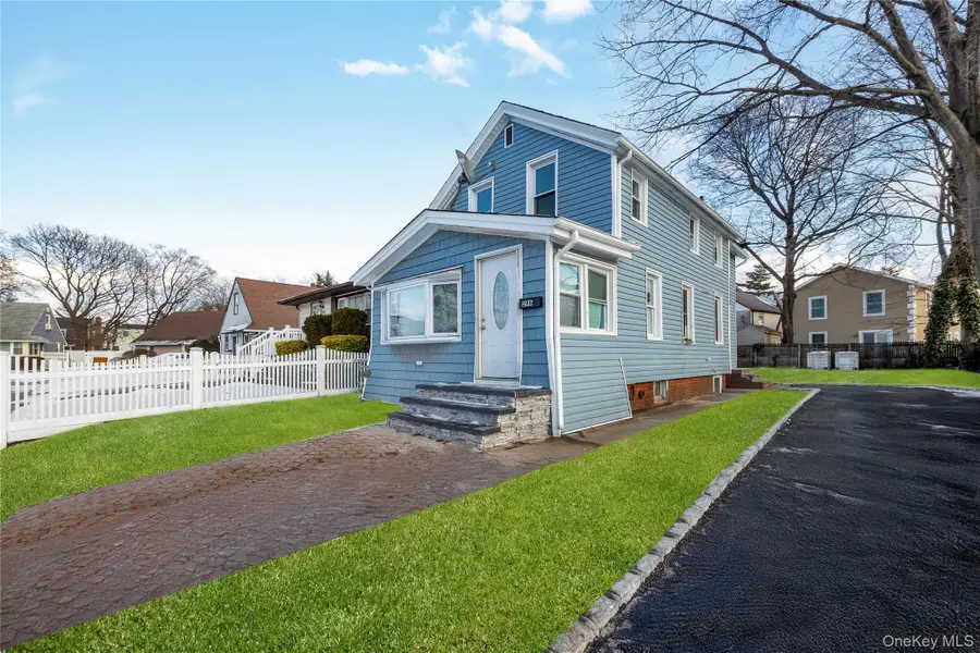 296 Harvard Street, Hempstead, NY 11550 - Image #2