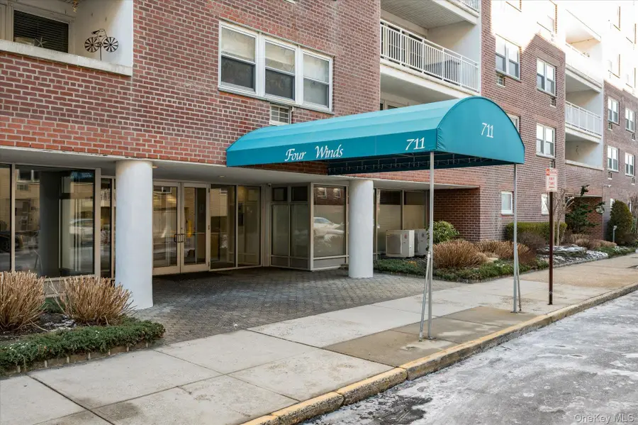 711 Shore Road #3 C, Long Beach, NY 11561 - Image #2