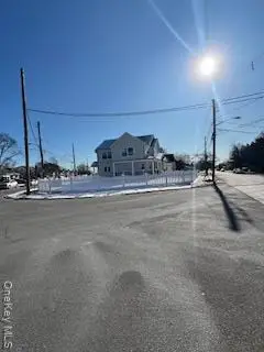 403 S Bayview Avenue, Freeport, NY 11520 - Image #2