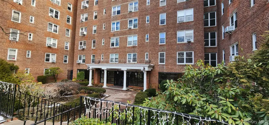 63-61 Yellowstone Boulevard #2-J, Forest Hills, NY 11375 - Image #2