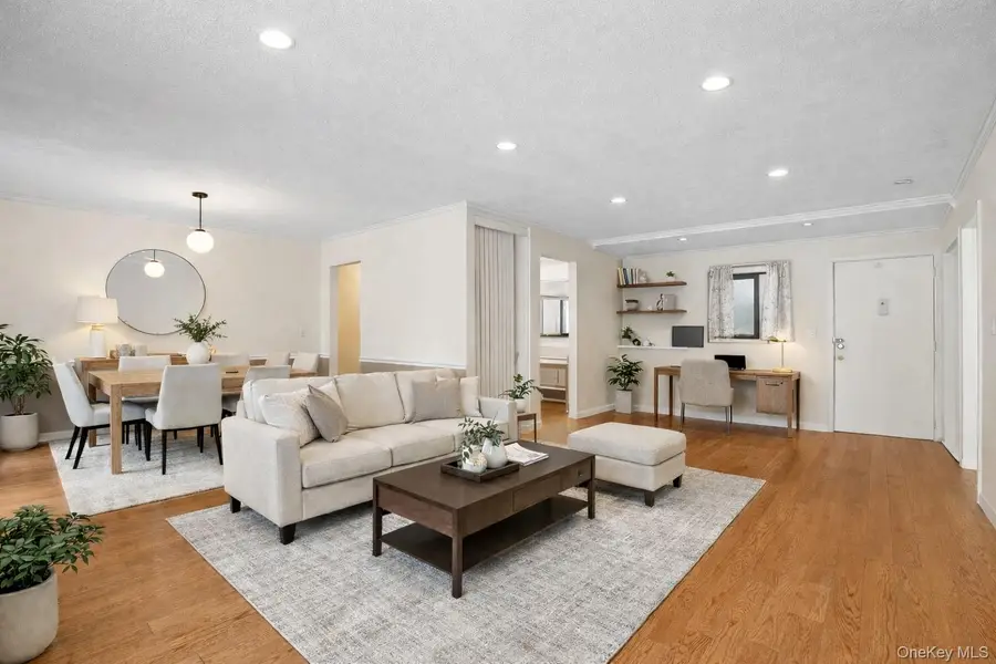 18 Granada Crescent #13, White Plains, NY 10603 - Image #2