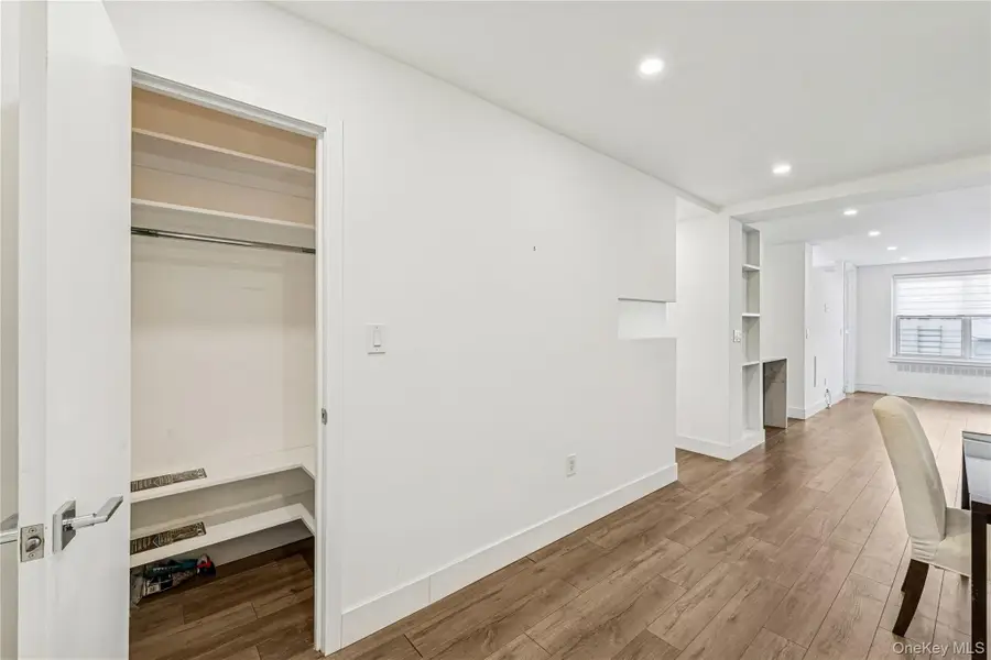 7136 110th Street #2F, Forest Hills, NY 11375 - Image #2