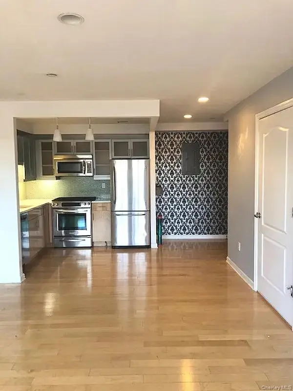 3286 41st Street #3F, Astoria, NY 11103 - Image #3