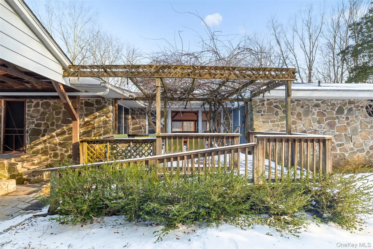 660 N Chodikee Lake Road, Highland, NY 12528 - Image #1