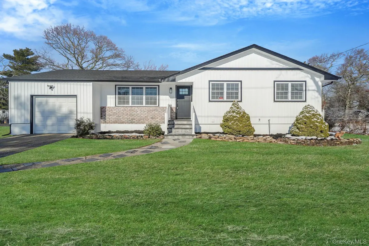 45 Oaklawn Avenue, Farmingville, NY 11738 - Image #1