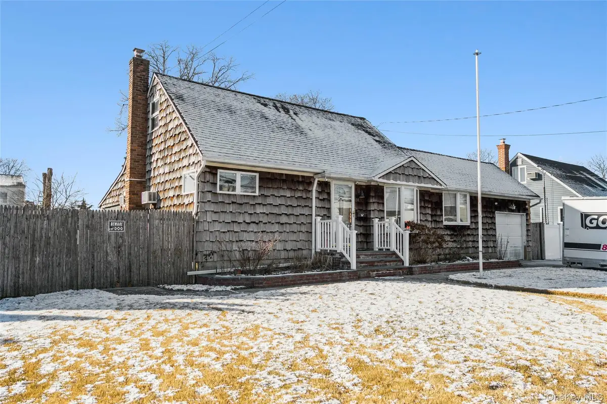 54 31st Street, Copiague, NY 11726 - #1