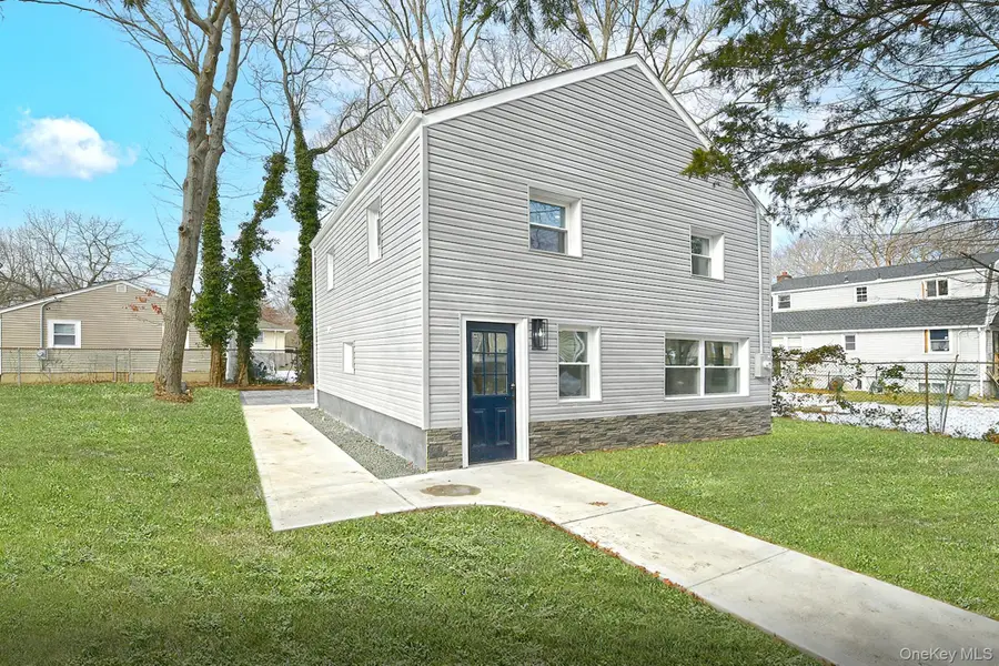 45 Crown Avenue, Huntington, NY 11743 - Image #2