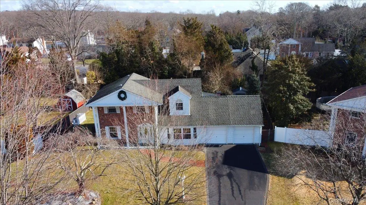 5 Mary Lu Drive, Holtsville, NY 11742 - #1