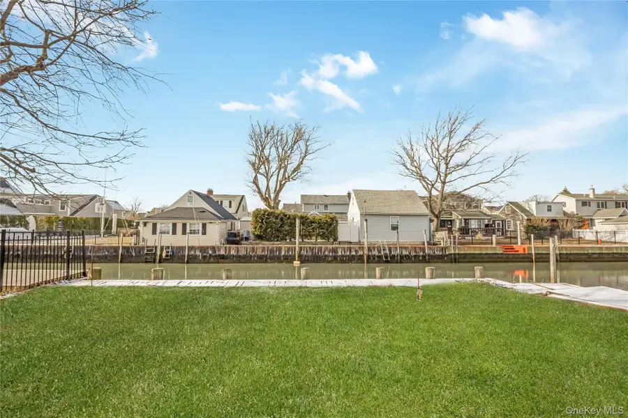 21 Norman Avenue, Amityville, NY 11701 - Image #2