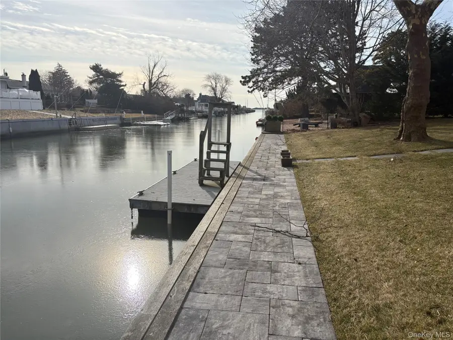 17 Whiting Road, East Quogue, NY 11942 - Image #3