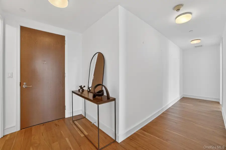 5 Renaissance Square #10G, White Plains, NY 10601 - Image #2