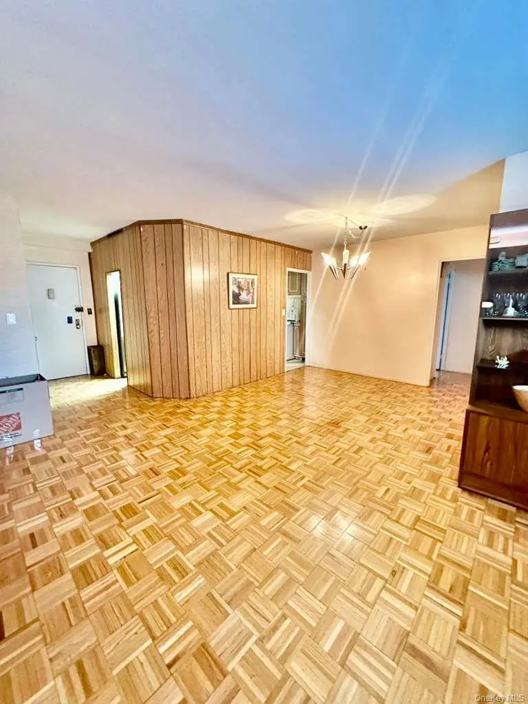 97-10 62 Drive #4J, Rego Park, NY 11374 - Image #2