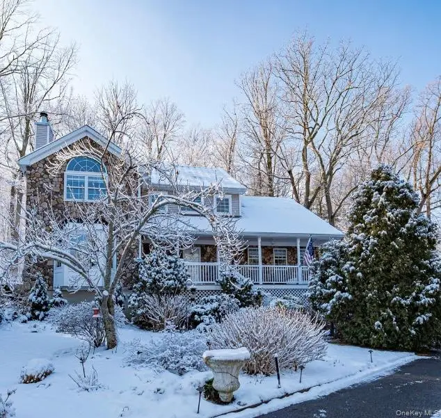 6 Sandy Hollow Road, Centerport, NY 11721 - Image #1