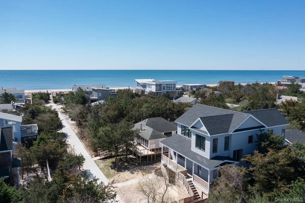 44 Island Walk, Bay Shore, NY 11706 - #1