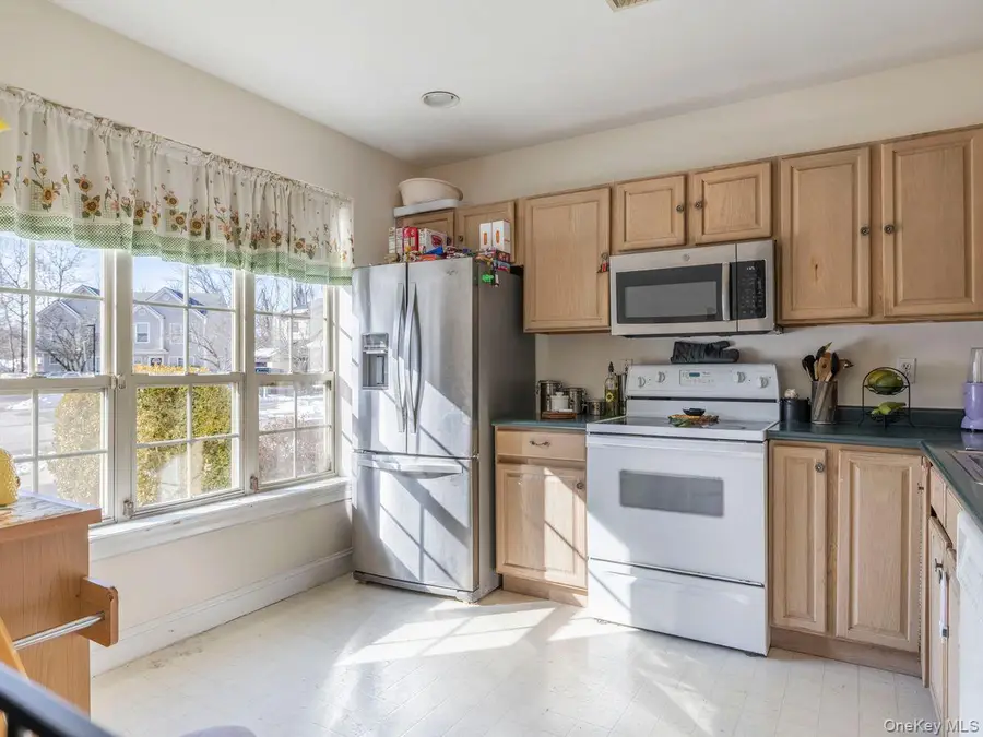 15 Troy Lane, Highland, NY 12528 - #2