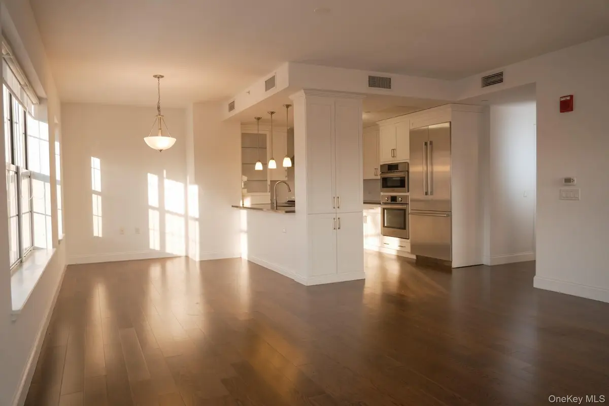 10 Byron Place #601, Larchmont, NY 10538 - Image #1