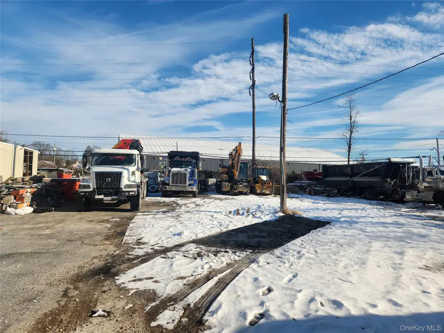 659 Woodfield Road, West Hempstead, NY 11552 - Image #2