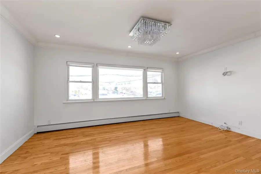 15040 16th Road, Whitestone, NY 11357 - Image #2